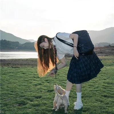 小心身后
